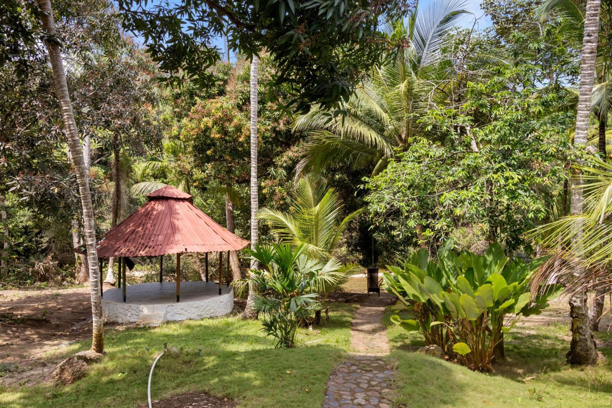 Casa Del Rio Pensión Guachaca